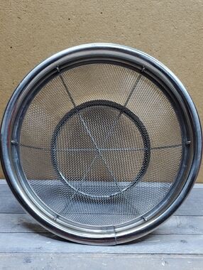 Pampered Chef 8-inch Colander